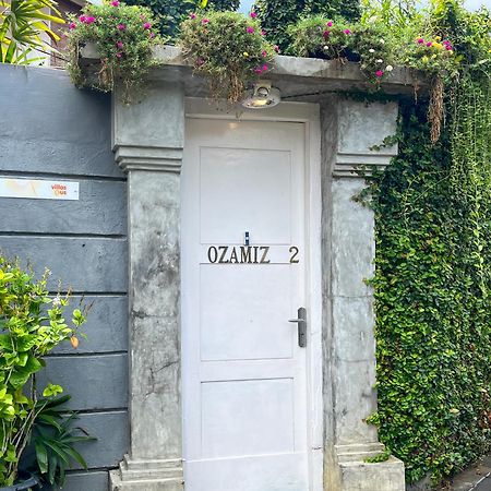 Ozamiz Villa Seminyak By Villas R Us Exteriör bild