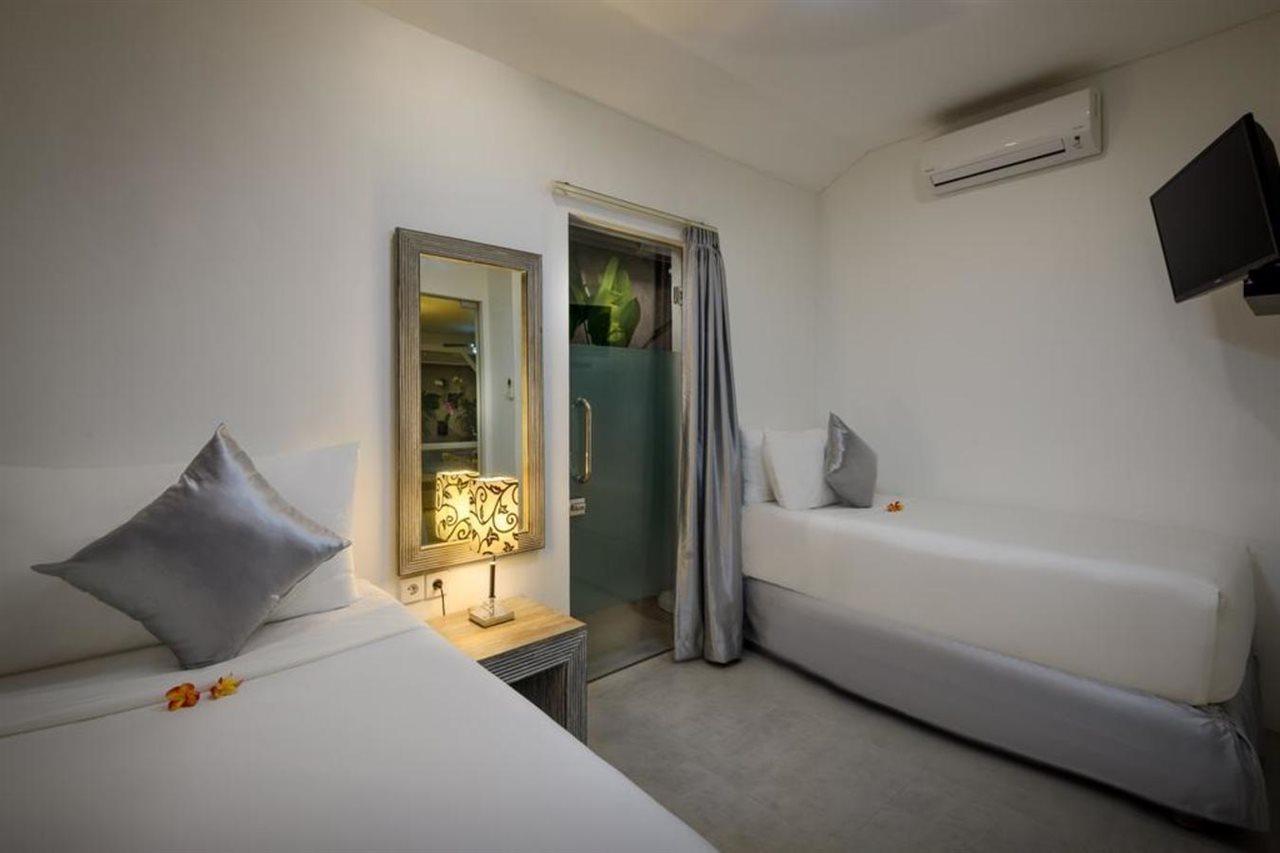 Ozamiz Villa Seminyak By Villas R Us Exteriör bild