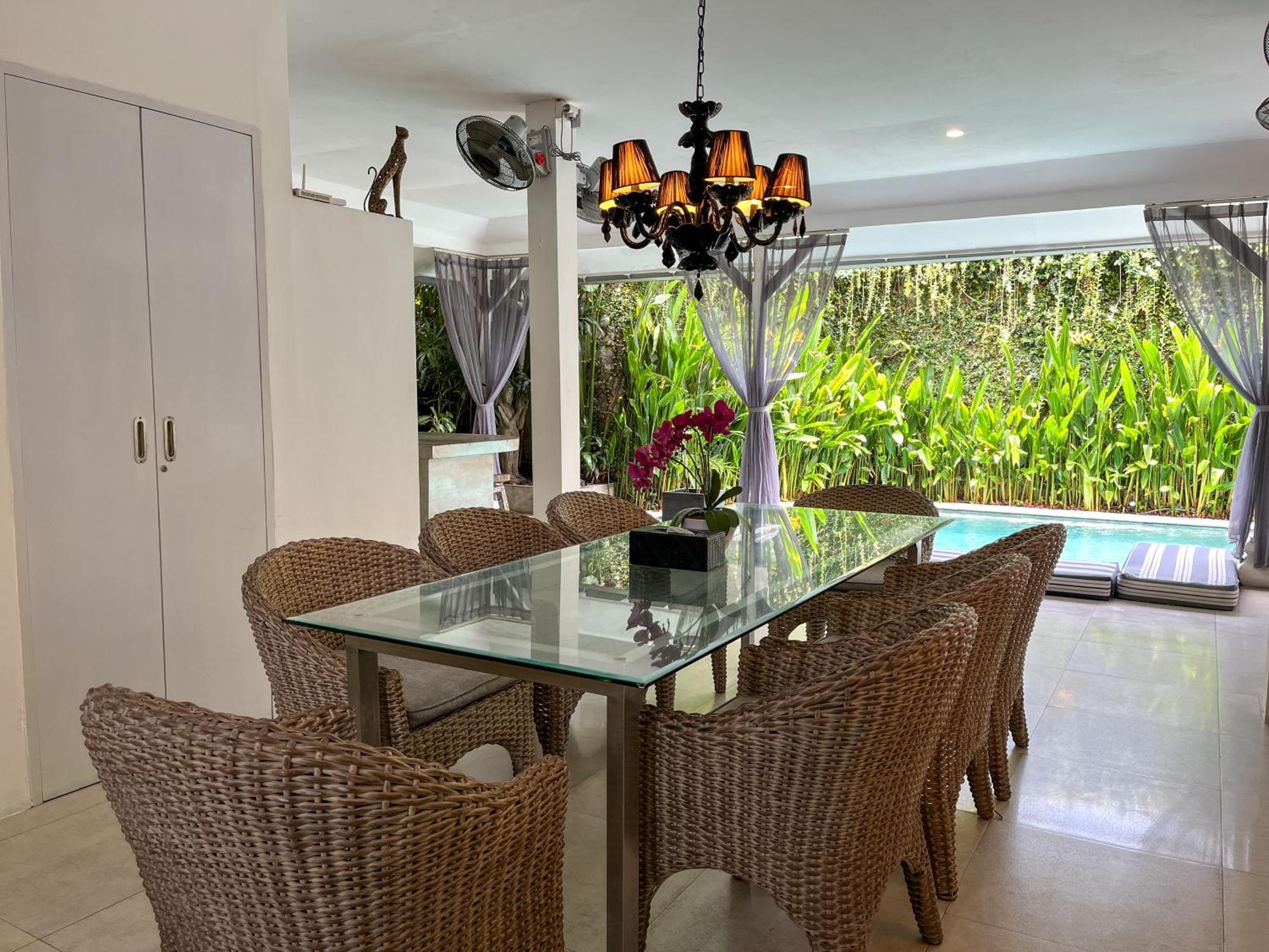 Ozamiz Villa Seminyak By Villas R Us Exteriör bild
